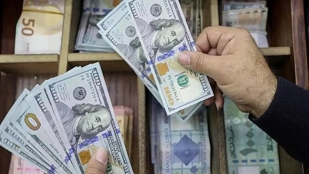 قفزة جديدة في سعر السوق الحر بعد زيادة قدرها 43 دونغ للمرة الأولى